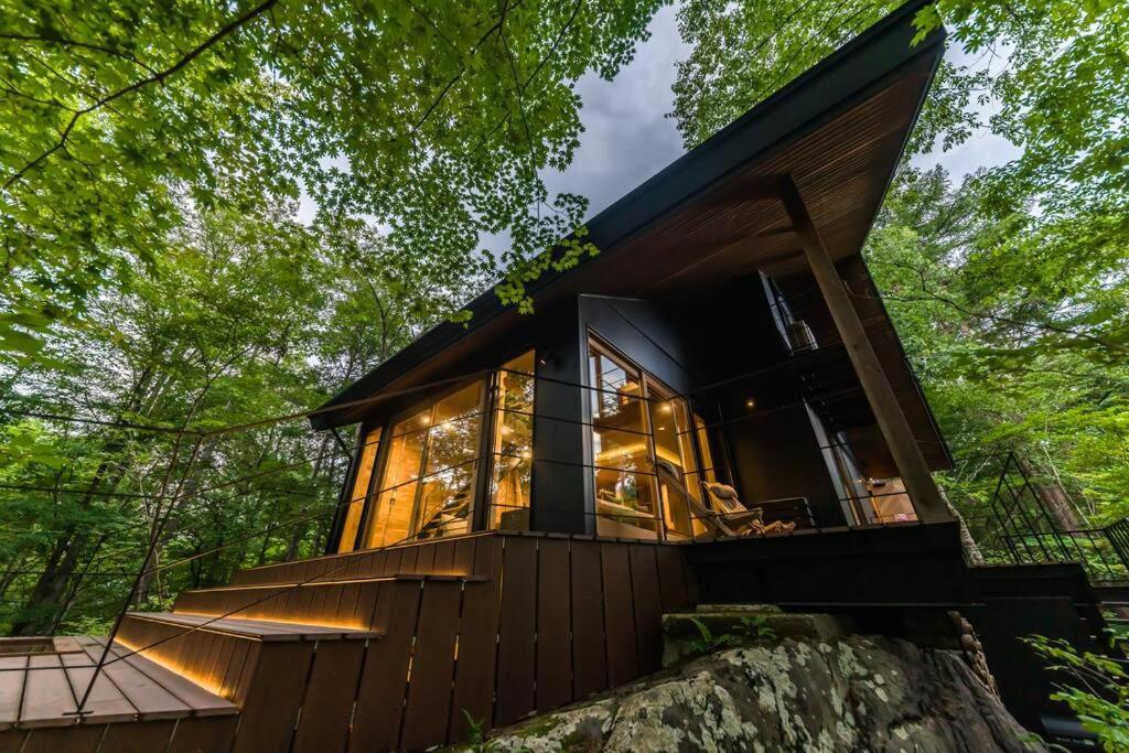 Вилла ロックフォレスト北軽井沢 Экстерьер фото
