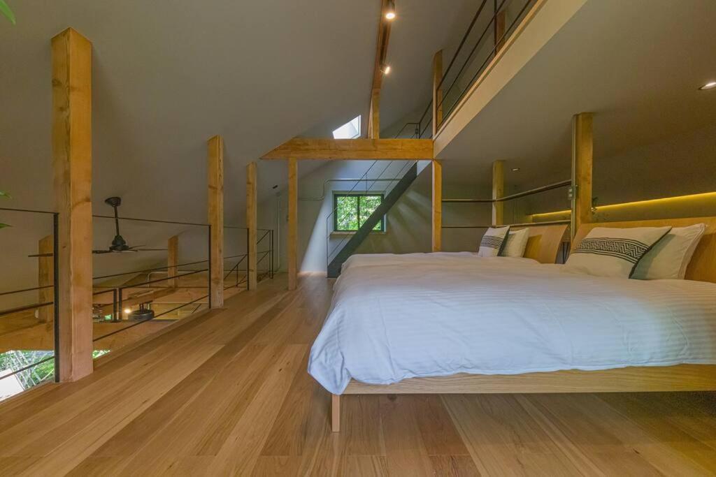 Вилла ロックフォレスト北軽井沢 Экстерьер фото